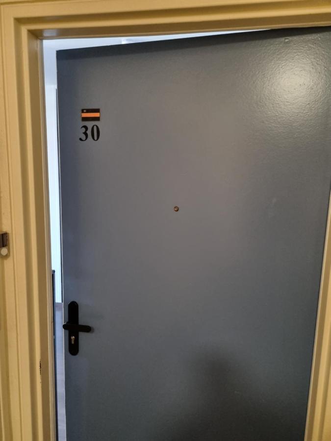 Bel Appartement 2 Chambres ,Residence Privee Givet Luaran gambar