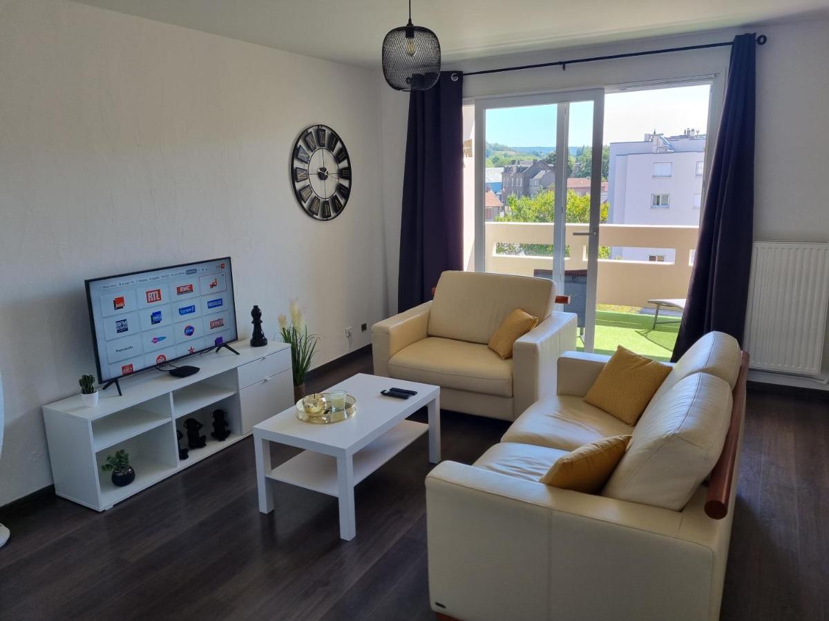 Bel Appartement 2 Chambres ,Residence Privee Givet Luaran gambar