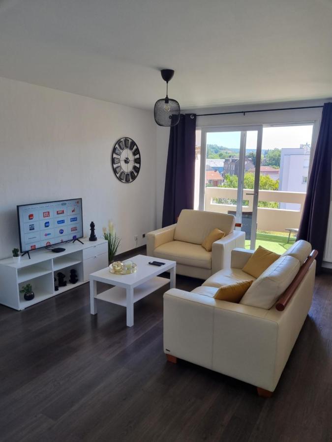Bel Appartement 2 Chambres ,Residence Privee Givet Luaran gambar
